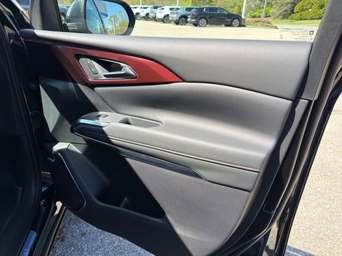 New 2026 Chevrolet Traverse RS w/ LPO, Floor Liner Package AWD/4WD image 22
