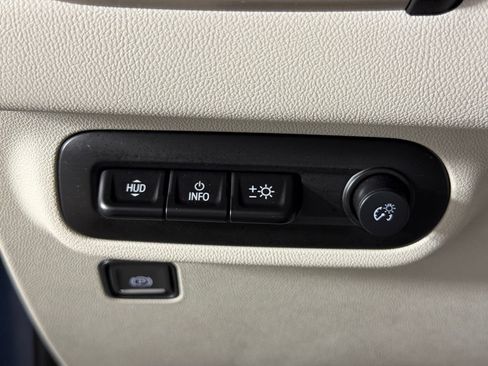 Used 2024 GMC Terrain Denali w/ Denali Premium Package AWD/4WD image 21