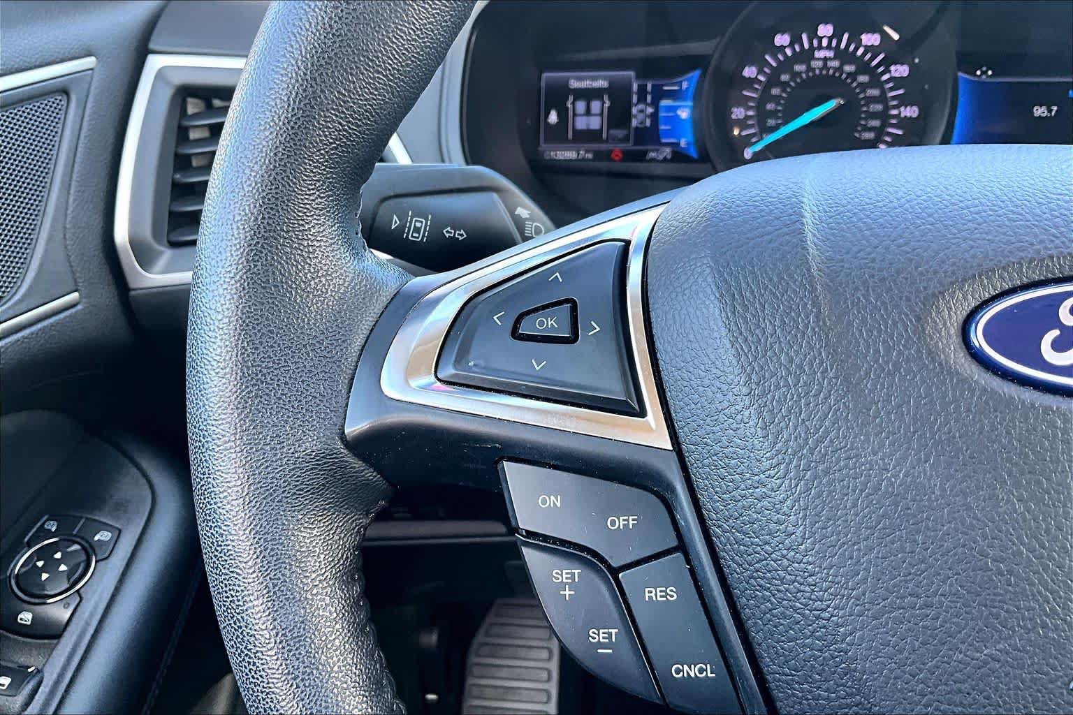 Used 2022 Ford Edge SEL w/ Convenience Package AWD/4WD image 23