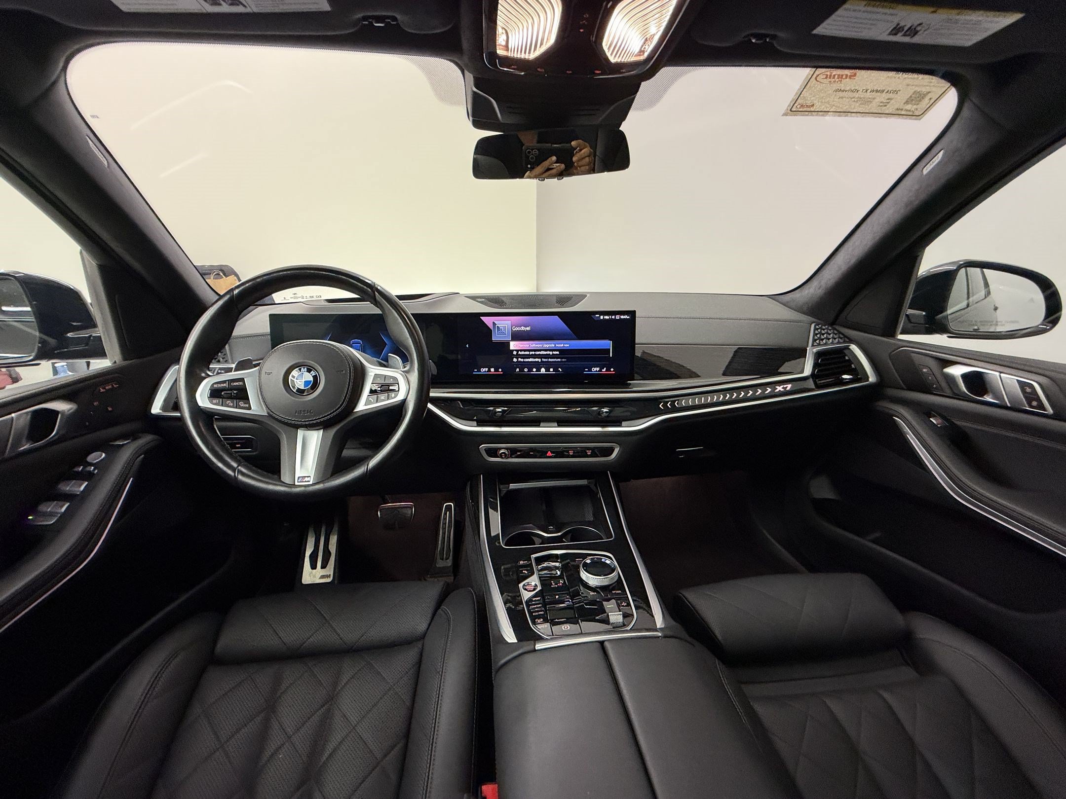 Certified 2024 BMW X7 xDrive40i w/ M Sport Package AWD/4WD image 17