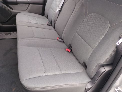 New 2026 RAM 1500 Express AWD/4WD image 19