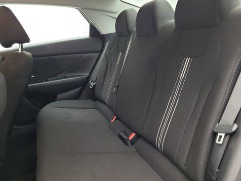 Used 2023 Hyundai Elantra SEL w/ Convenience Package image 18