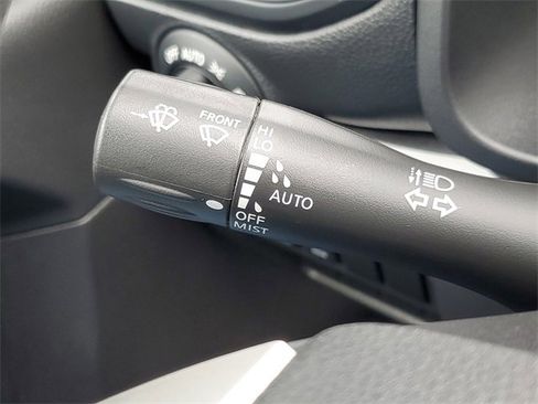 Certified 2024 Nissan Titan SV w/ SV Convenience Package image 10