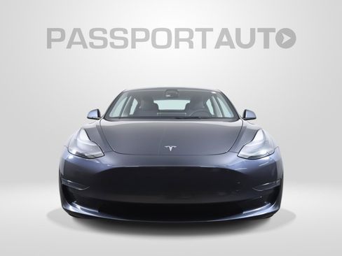 Used 2023 Tesla Model 3 Performance image 2