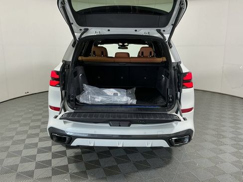 Certified 2026 BMW X5 xDrive50e w/ M Sport Package AWD/4WD image 6