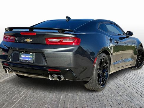 Used 2018 Chevrolet Camaro SS image 9