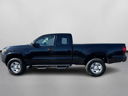 Used 2023 Toyota Tacoma SR RWD image 9