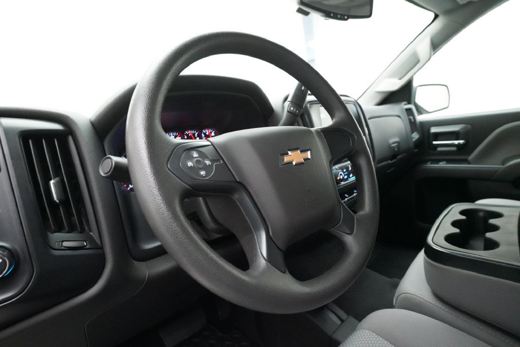 Used 2019 Chevrolet Silverado 1500 Custom w/ Custom Convenience Package AWD/4WD image 8