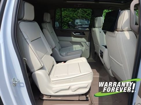 New 2026 GMC Yukon XL Denali w/ Denali Reserve Package AWD/4WD image 18