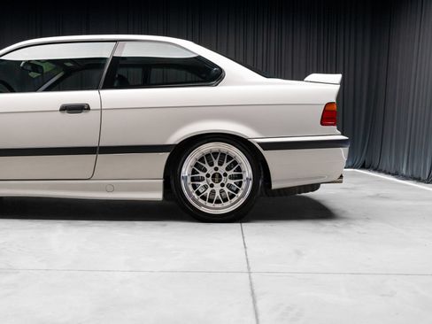 Used 1998 BMW M3 Coupe RWD image 33