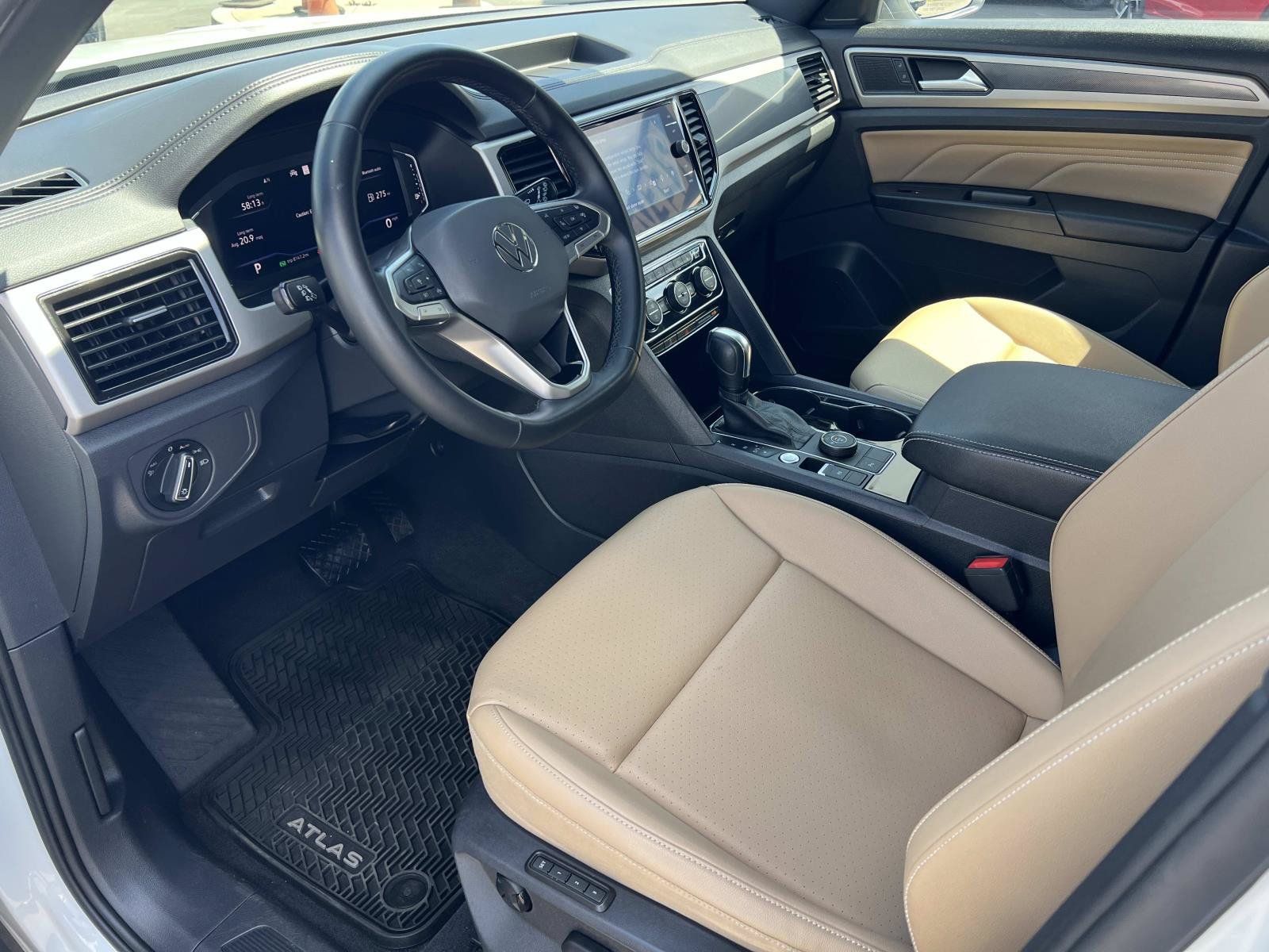Used 2020 Volkswagen Atlas Cross Sport SEL AWD/4WD image 5