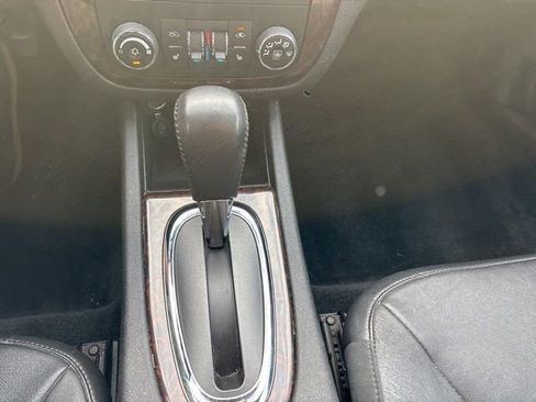 Used 2013 Chevrolet Impala LTZ image 15