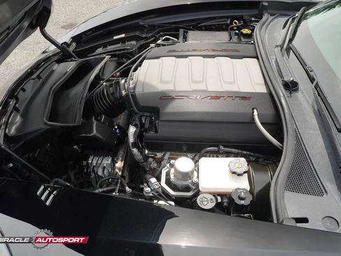 Used 2017 Chevrolet Corvette Stingray Coupe RWD image 14