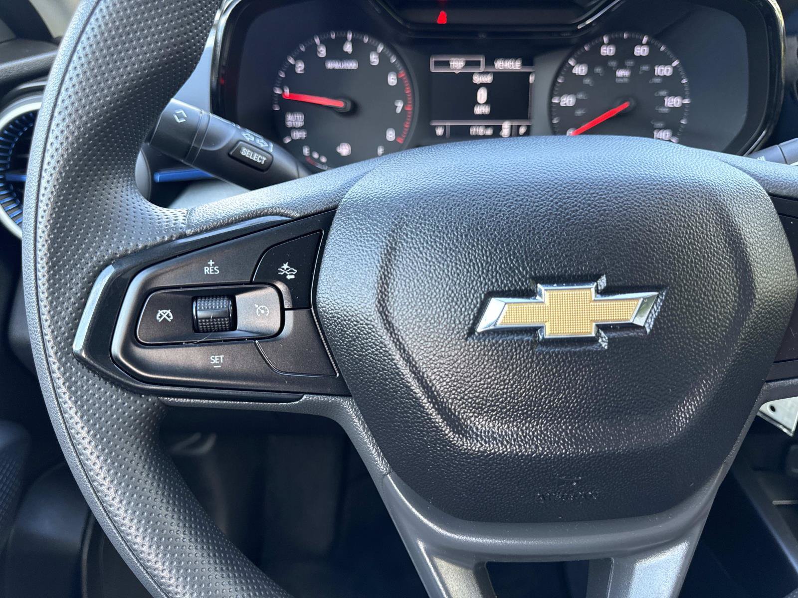 Used 2026 Chevrolet Trax LS w/ LS Convenience Package FWD image 15