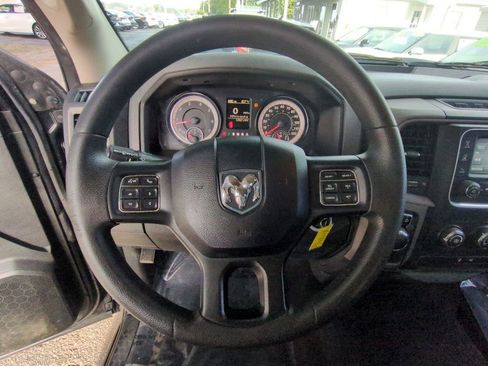 Used 2018 RAM 1500 Express w/ Black Ram 1500 Express Group image 15