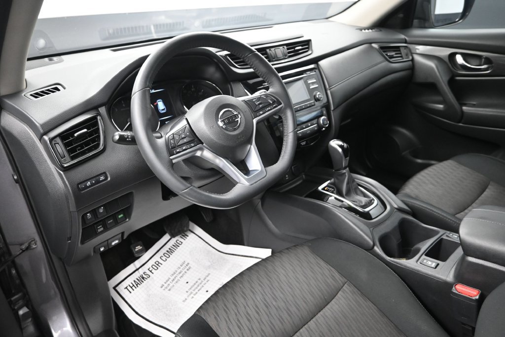 Used 2017 Nissan Rogue SV w/ Midnight Edition AWD/4WD image 12