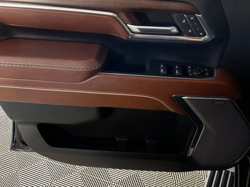 Used 2024 GMC Sierra 3500 Denali Ultimate image 23