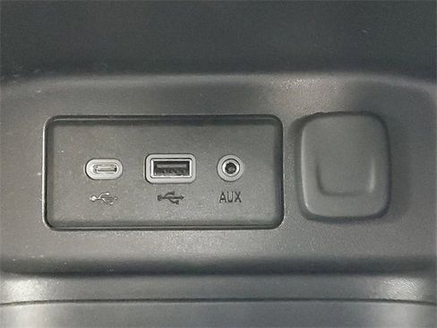 Used 2024 Chevrolet Equinox RS image 30