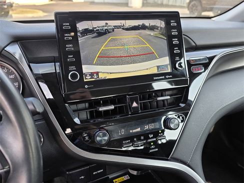 Used 2023 Toyota Camry XSE image 10