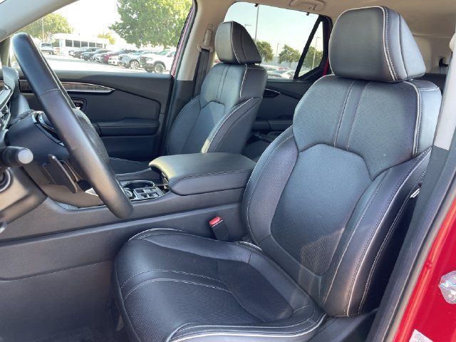 Used 2025 Honda Pilot Elite image 26