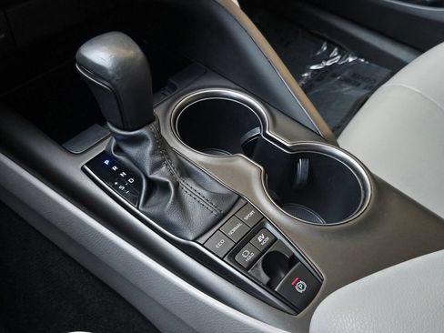 Used 2023 Toyota Camry SE w/ Audio Upgrade Package FWD image 20