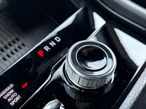 New 2026 Jeep Grand Cherokee Altitude AWD/4WD image 15