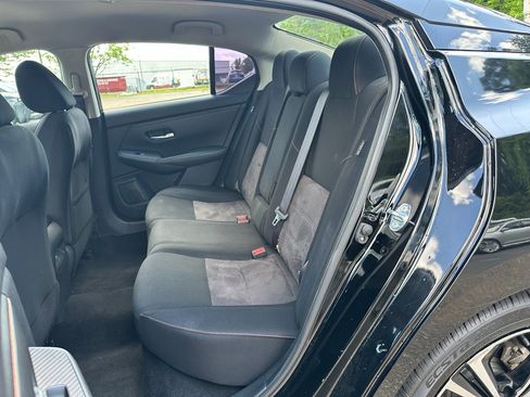 Used 2020 Nissan Sentra SR image 9