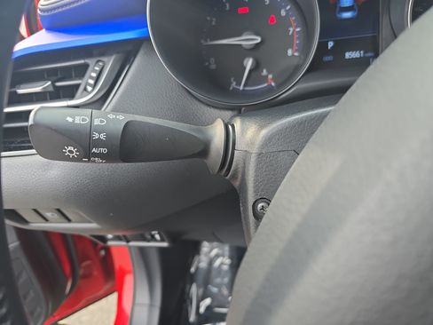 Used 2021 Toyota C-HR XLE image 26