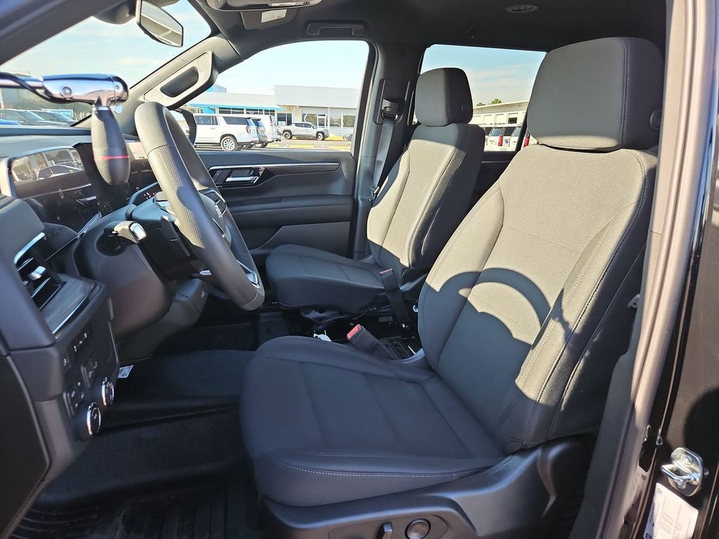 New 2025 Chevrolet Tahoe 4WD image 11
