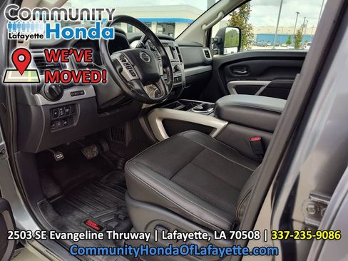 Used 2019 Nissan Titan PRO-4X AWD/4WD image 2