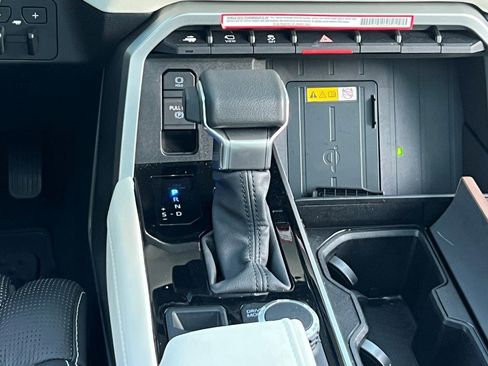 Used 2024 Toyota Sequoia Capstone image 27