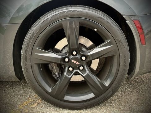 Used 2016 Chevrolet Camaro SS RWD image 39