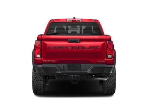 Used 2026 Chevrolet Colorado ZR2 w/ Technology Package AWD/4WD image 5