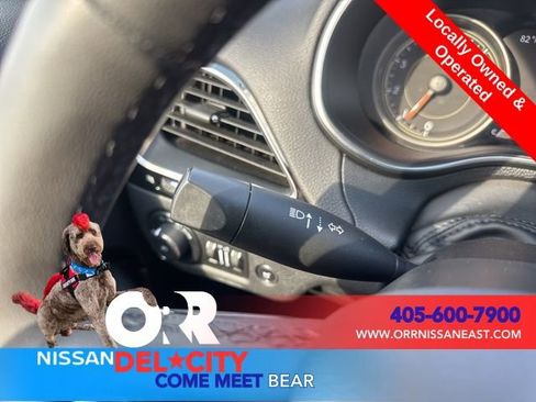 Used 2023 Jeep Cherokee Altitude Lux image 19