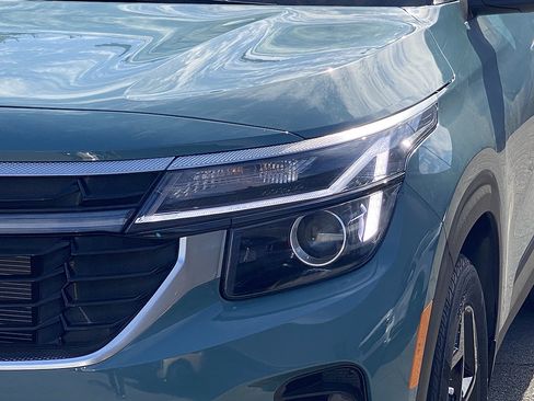 New 2026 Kia Seltos EX w/ EX Sunroof Package FWD image 8