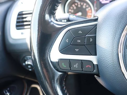 Used 2020 Jeep Compass Latitude FWD image 19