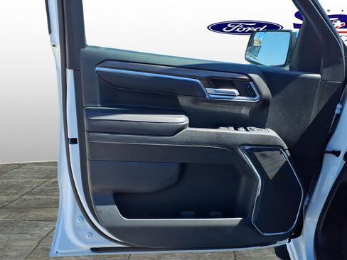 Used 2023 Chevrolet Silverado 1500 LT image 11