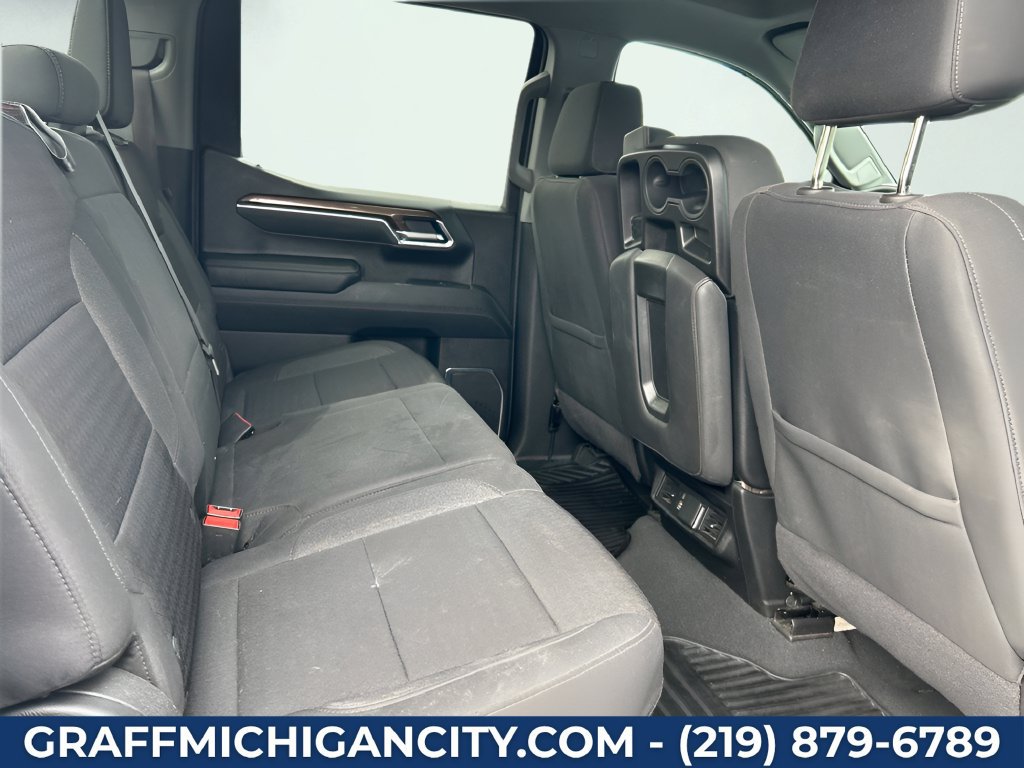 Used 2025 Chevrolet Silverado 1500 LT AWD/4WD image 28