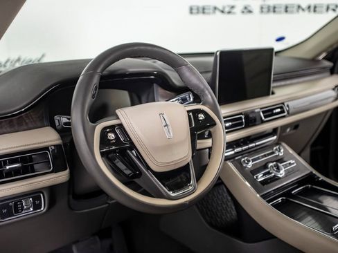 Used 2022 Lincoln Aviator Reserve w/ Equipment Group 201A AWD/4WD image 25