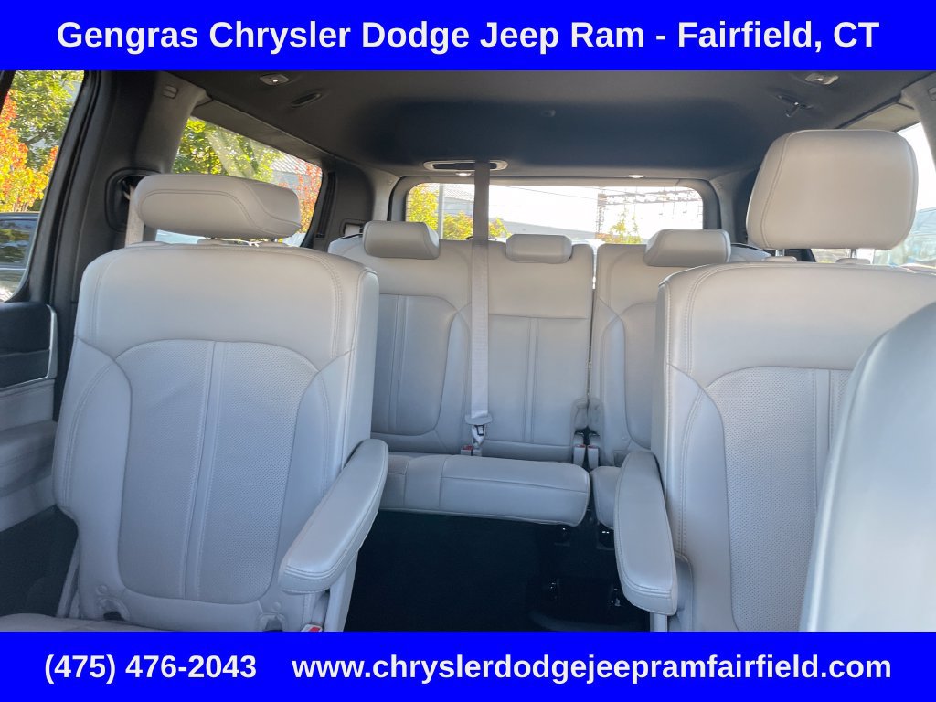 Certified 2025 Jeep Wagoneer Series II AWD/4WD image 65