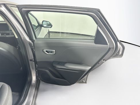 Used 2025 Kia K4 FWD image 29