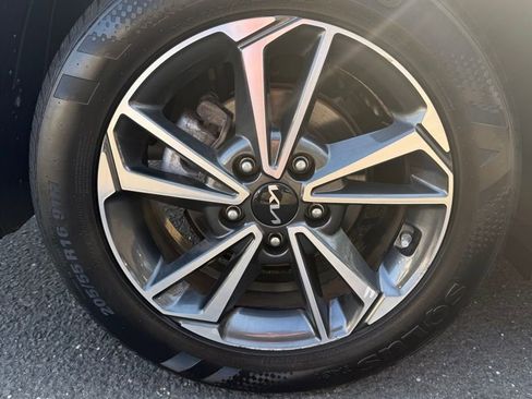 Used 2023 Kia Forte LXS image 16