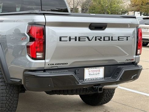 Used 2024 Chevrolet Colorado ZR2 w/ Technology Package image 6