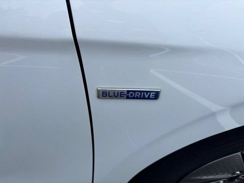 Used 2020 Hyundai Ioniq SE FWD image 9