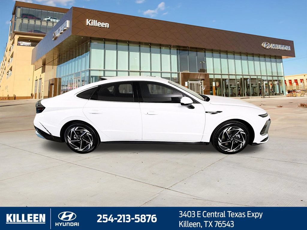 Used 2026 Hyundai Sonata SEL FWD image 10