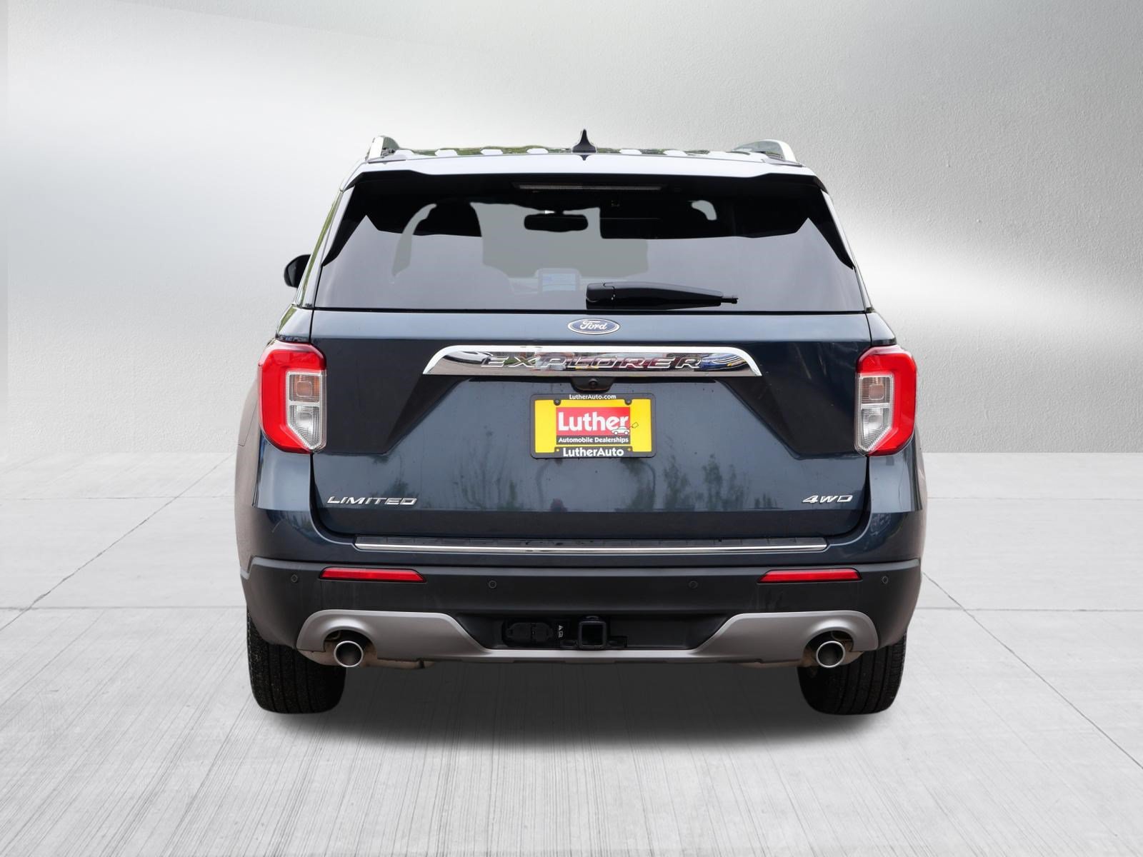 Used 2023 Ford Explorer Limited w/ Limited Technology Package AWD/4WD image 6