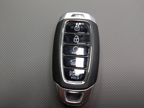 Used 2023 Hyundai Elantra SEL w/ Convenience Package image 32