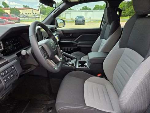 Used 2025 Toyota 4Runner TRD Off-Road AWD/4WD image 9
