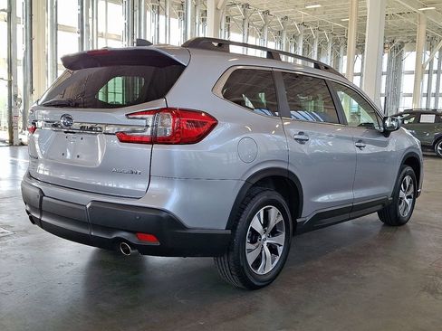 Certified 2025 Subaru Ascent Premium AWD/4WD image 9