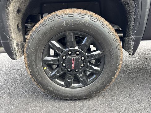 New 2026 GMC Sierra 3500 AT4 w/ AT4 Premium Plus Package image 35